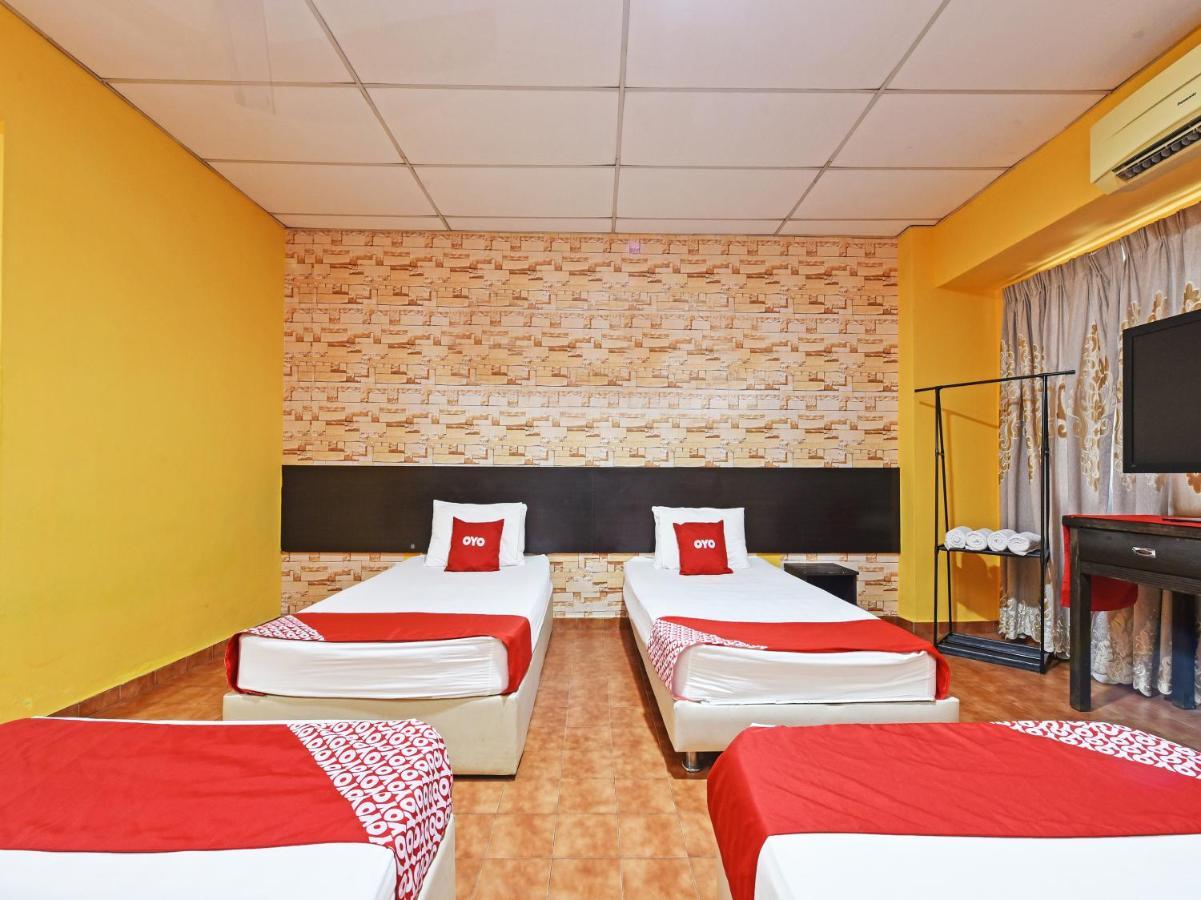 Oyo 90363 Nyamanya Inn Куантан Екстер'єр фото